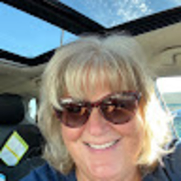 Meet your Posher, Karen - Picture 1 of 1